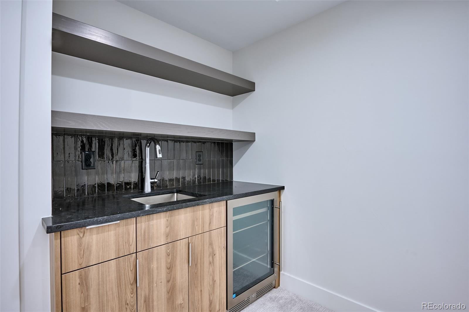 MLS Image #23 for 1823  grove street,denver, Colorado