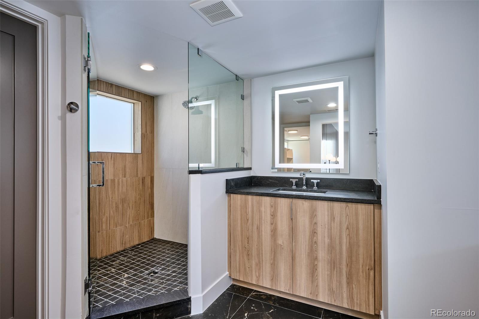 MLS Image #13 for 1821 n grove street,denver, Colorado