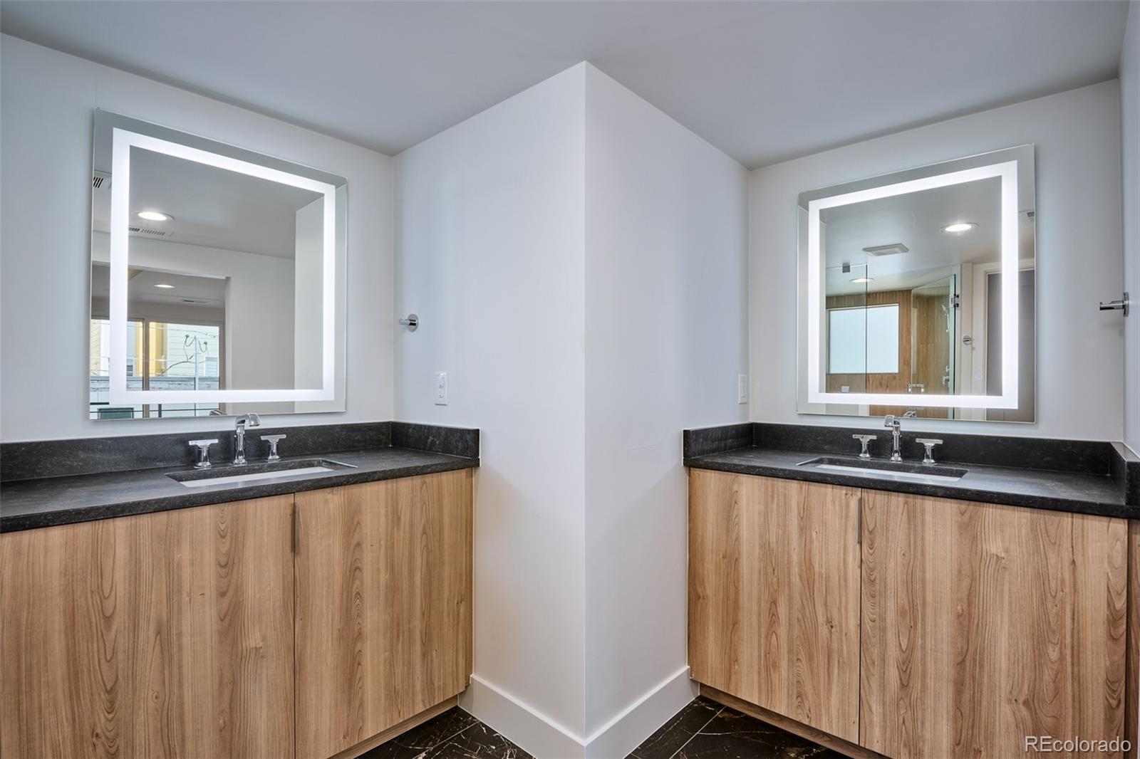 MLS Image #14 for 1821 n grove street,denver, Colorado