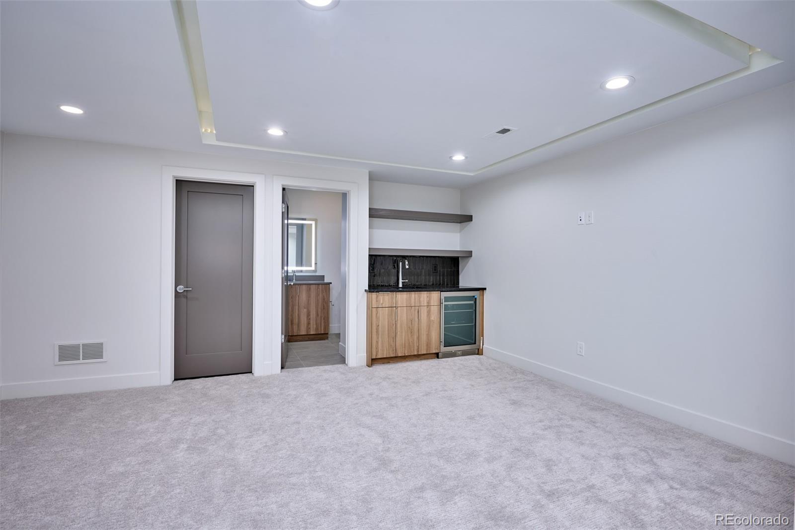 MLS Image #23 for 1821 n grove street,denver, Colorado
