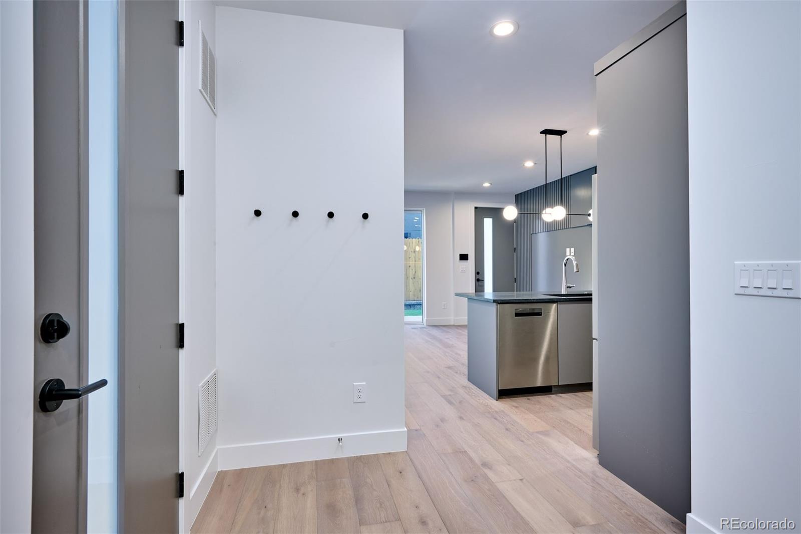 MLS Image #4 for 1821 n grove street,denver, Colorado