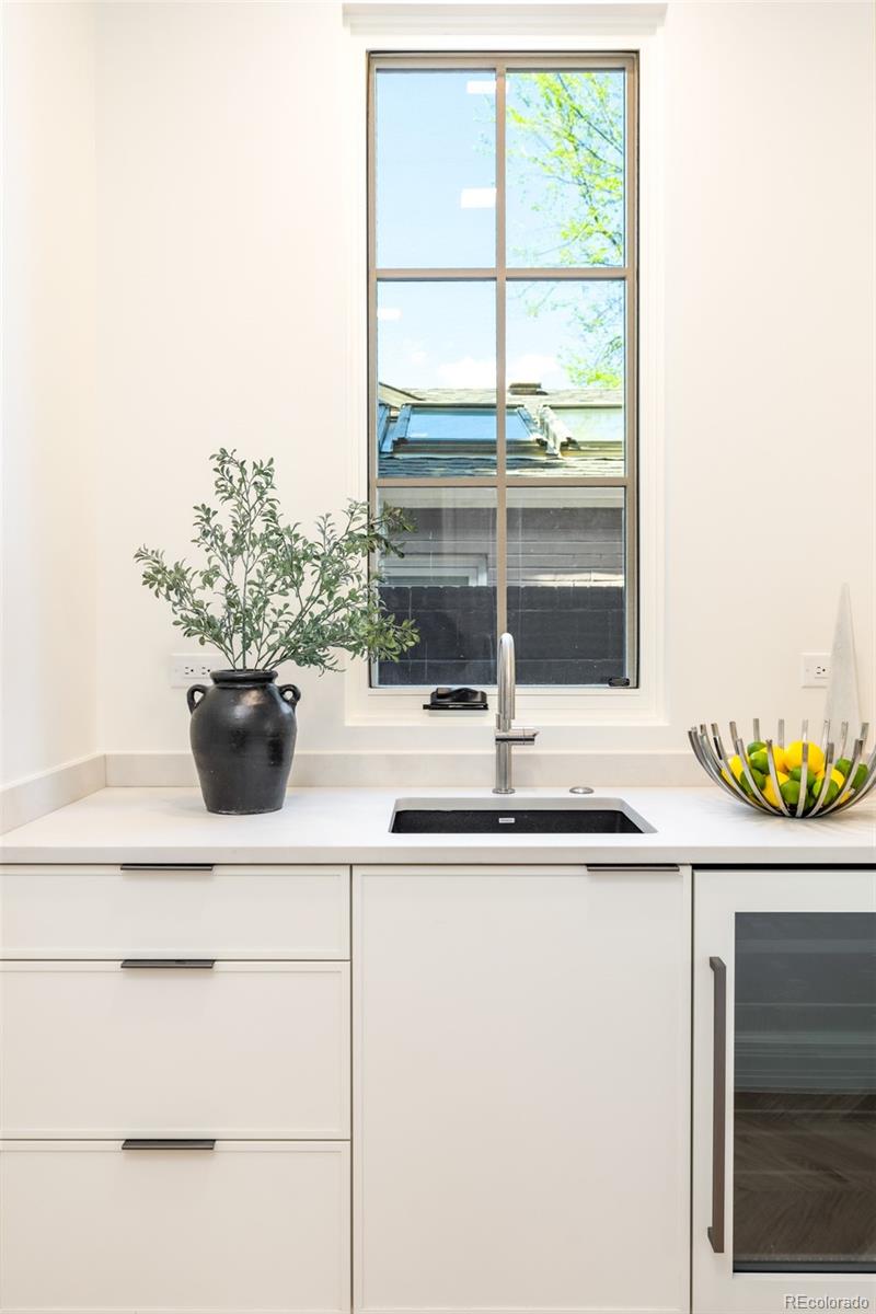 MLS Image #11 for 510  glencoe street,denver, Colorado
