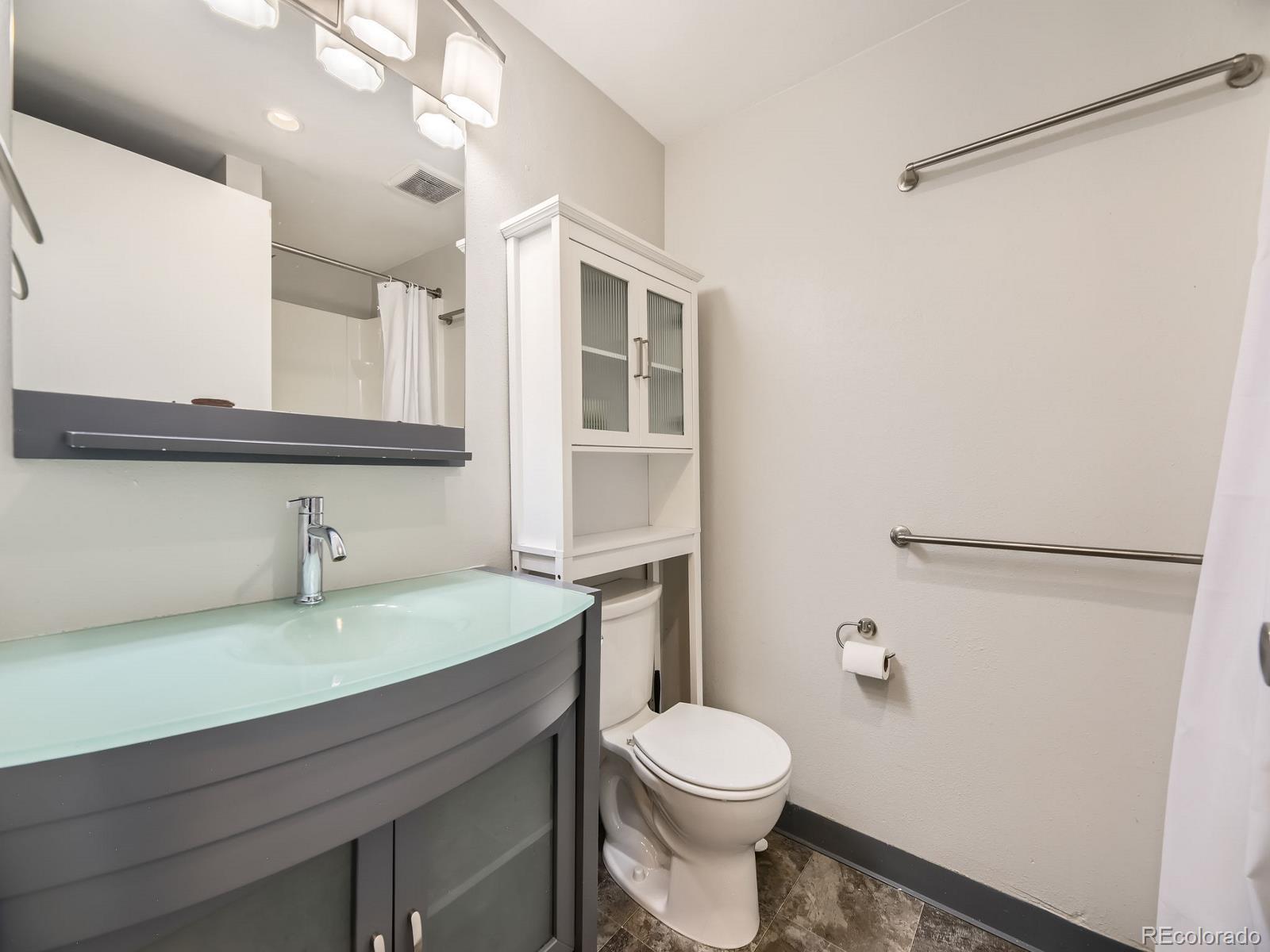 MLS Image #14 for 835  knox court,denver, Colorado