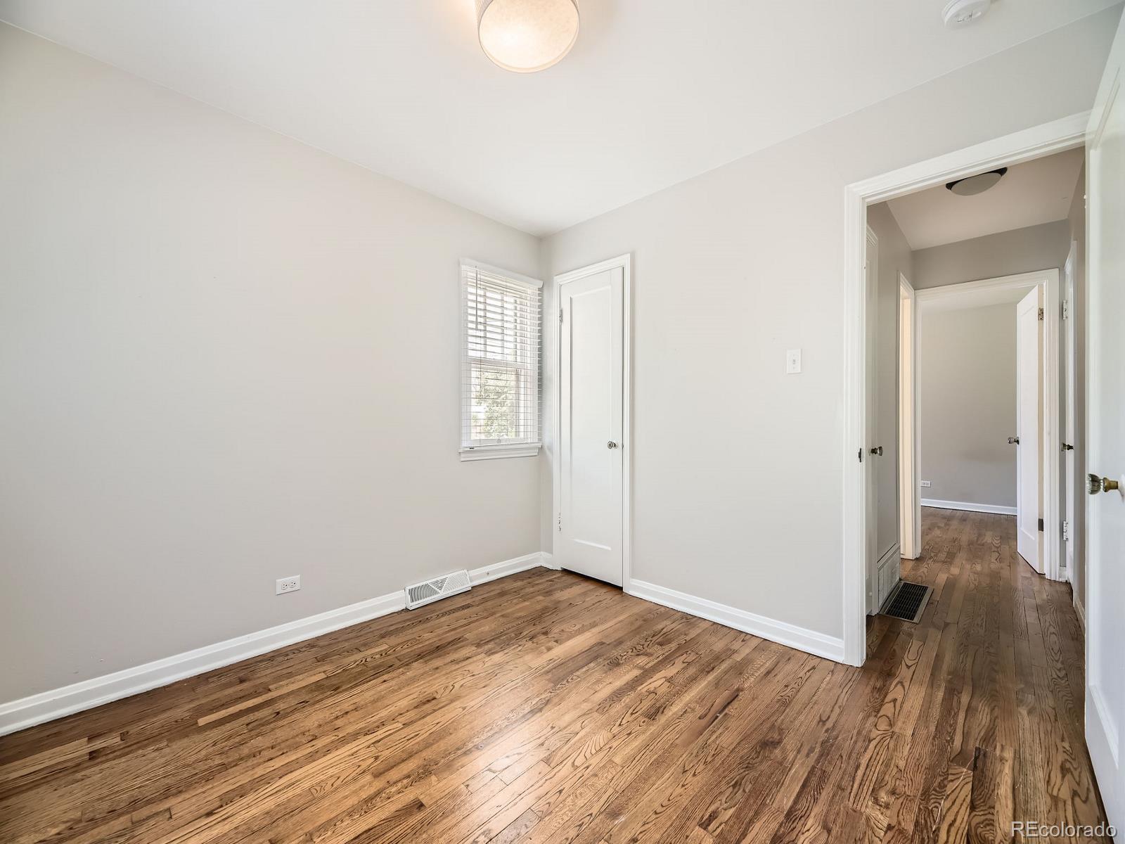 MLS Image #17 for 835  knox court,denver, Colorado