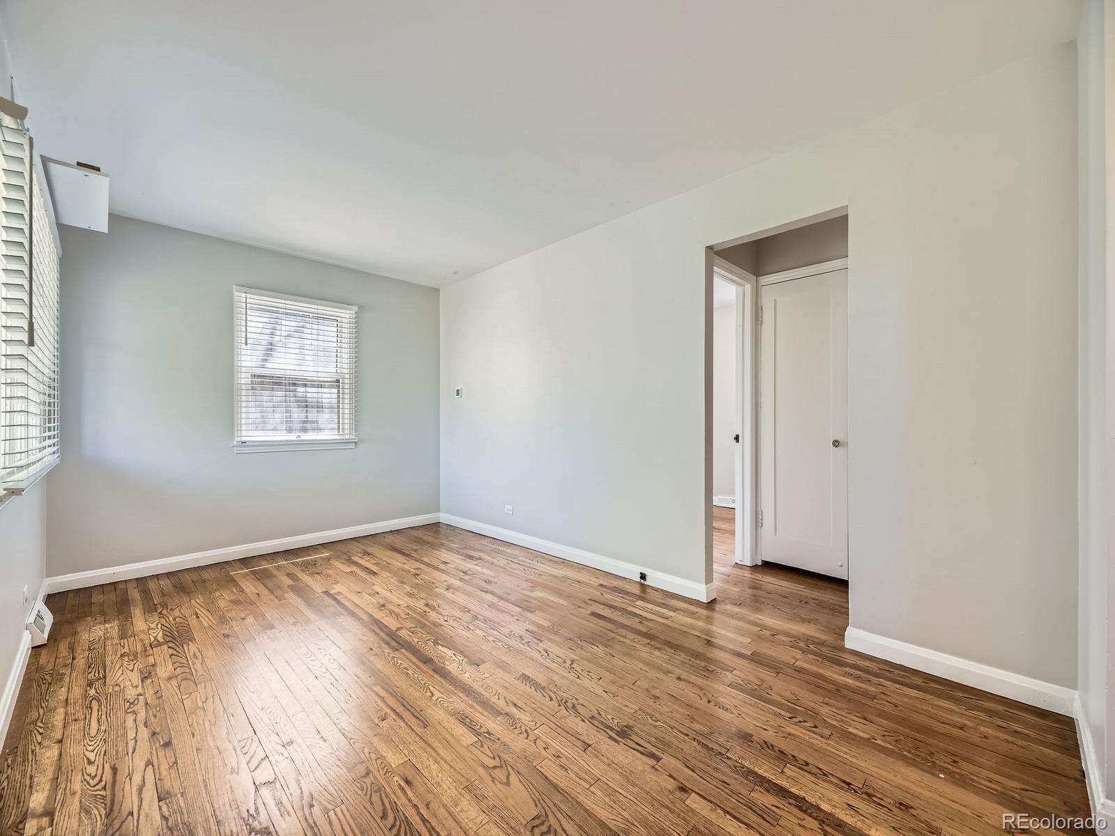 MLS Image #3 for 835  knox court,denver, Colorado