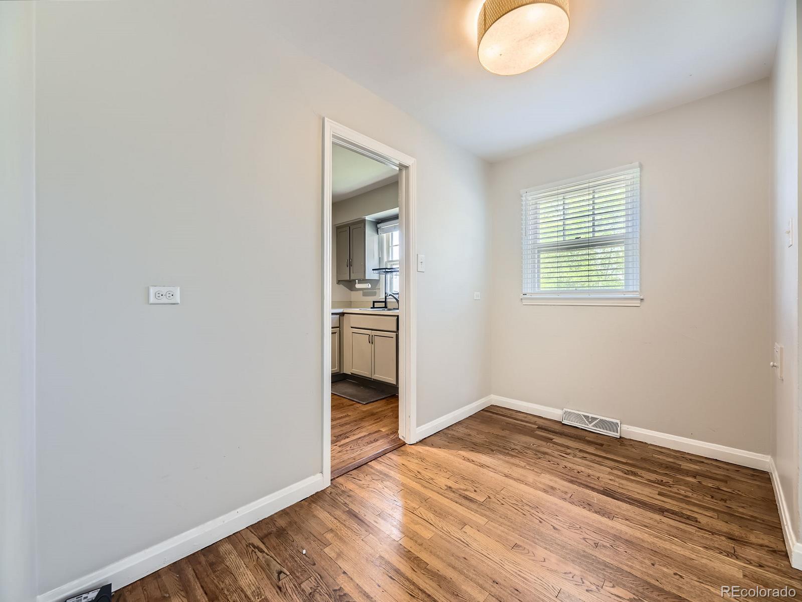 MLS Image #6 for 835  knox court,denver, Colorado
