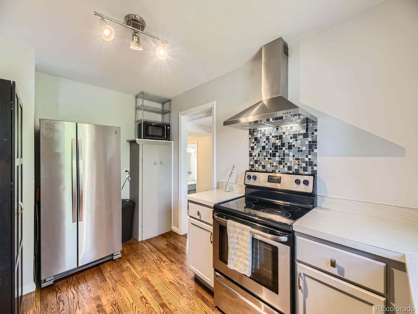 MLS Image #7 for 835  knox court,denver, Colorado