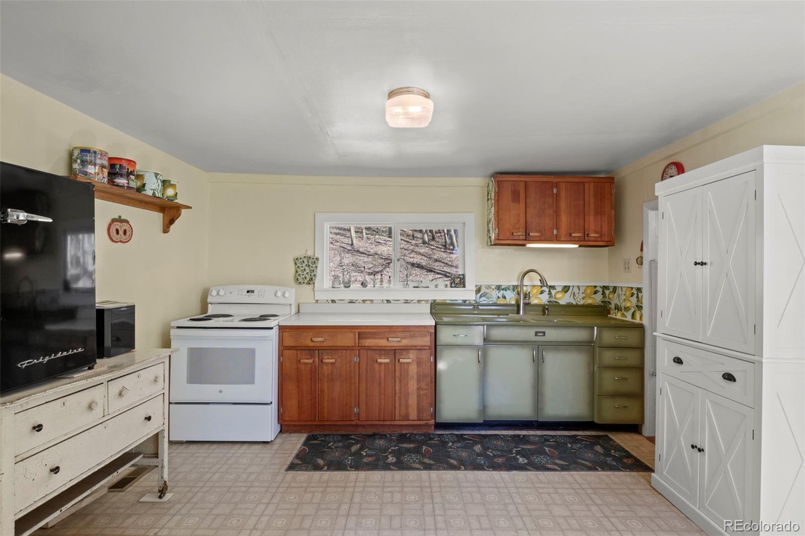 MLS Image #16 for 517  eleventh street,victor, Colorado