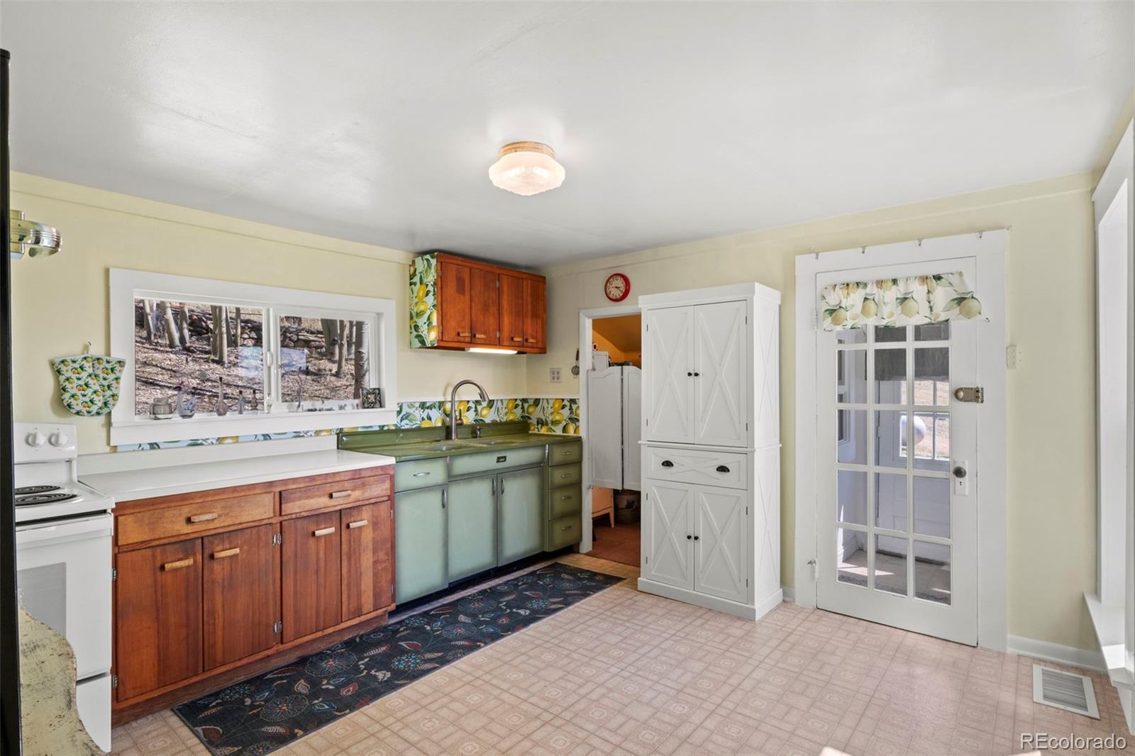 MLS Image #2 for 517  eleventh street,victor, Colorado