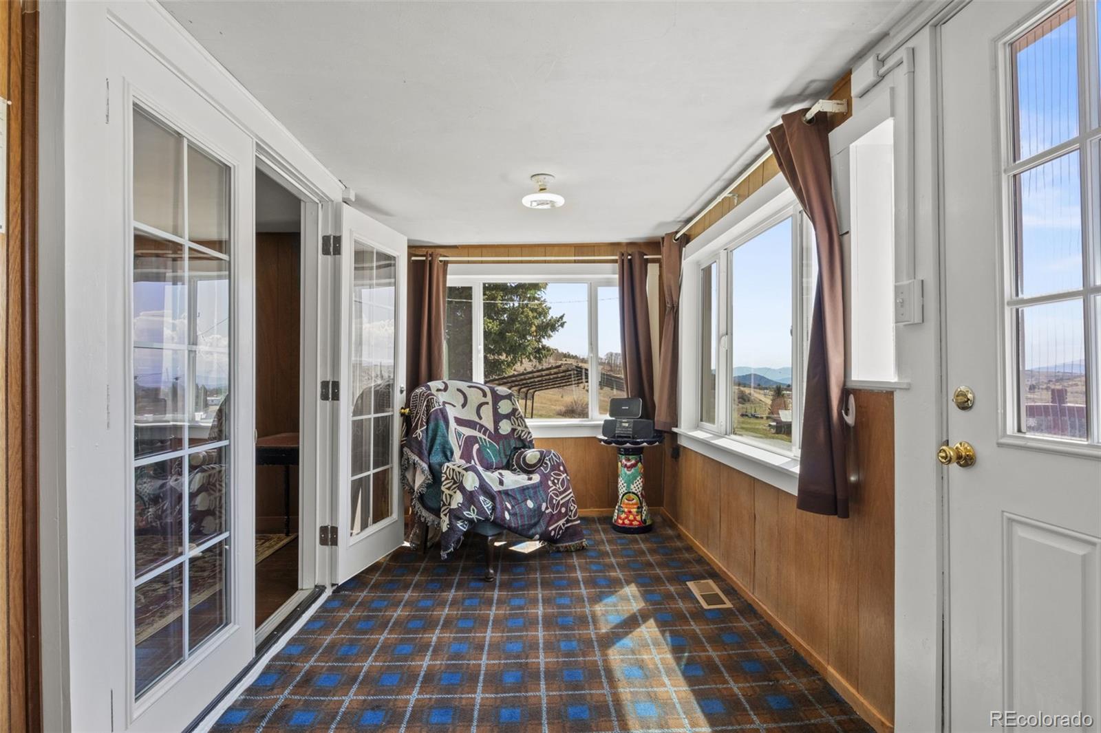 MLS Image #5 for 517  eleventh street,victor, Colorado