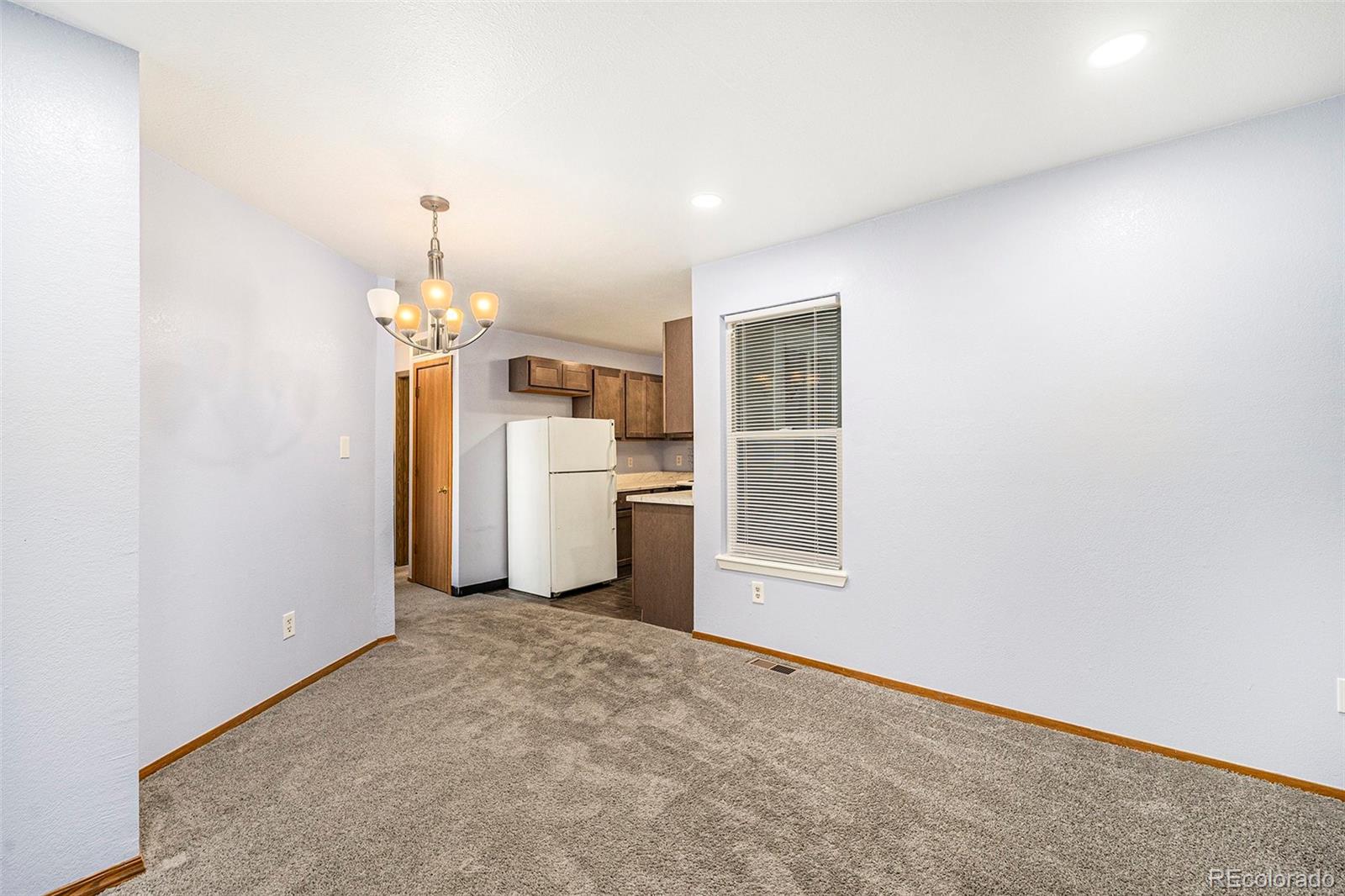 MLS Image #2 for 922 s dearborn way,aurora, Colorado