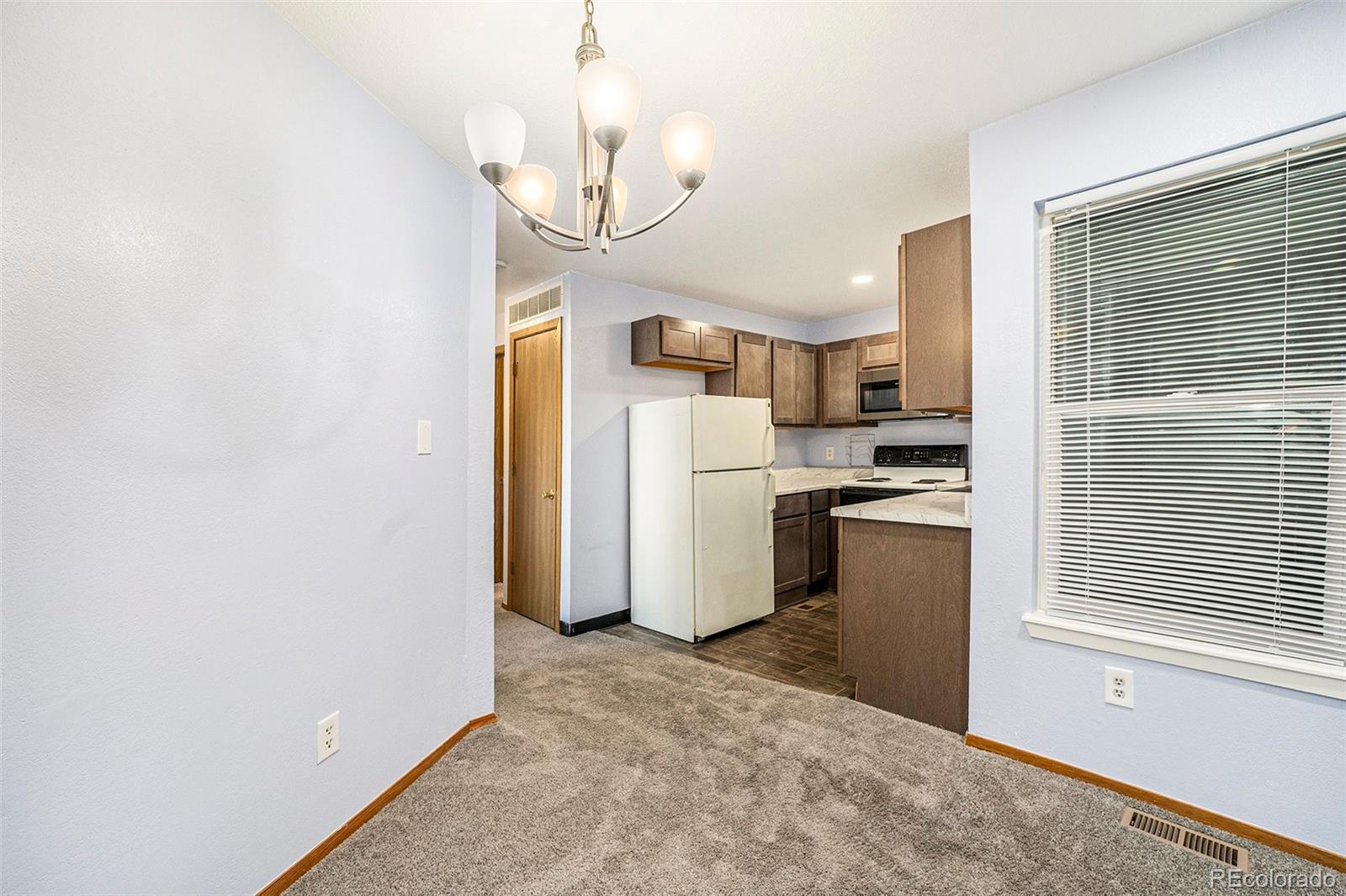 MLS Image #3 for 922 s dearborn way,aurora, Colorado