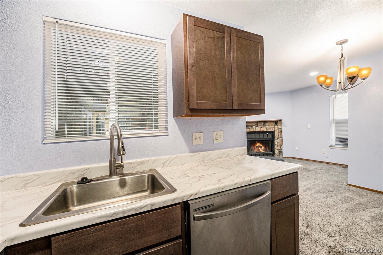 MLS Image #6 for 922 s dearborn way,aurora, Colorado