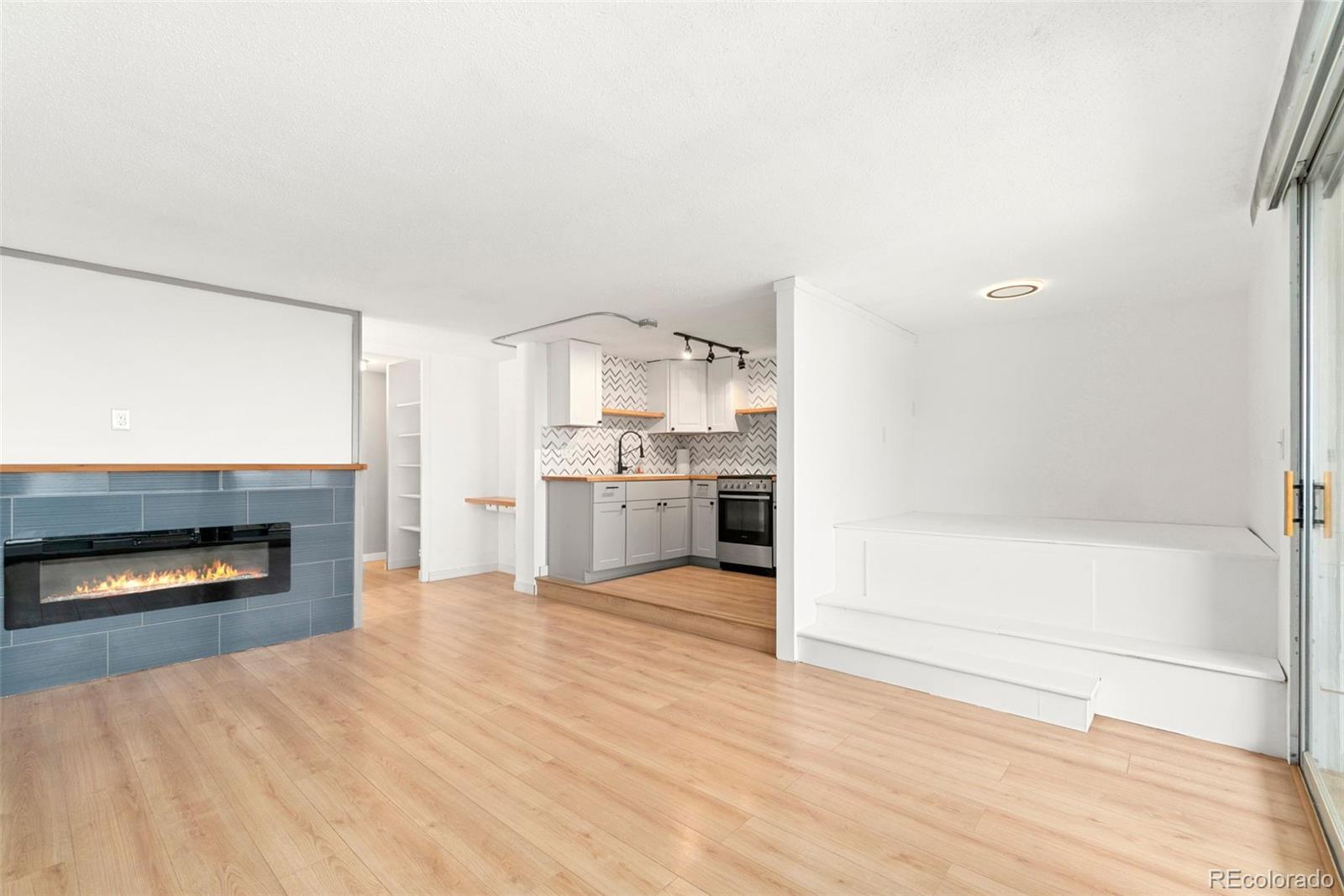 MLS Image #2 for 1155 n ash street,denver, Colorado