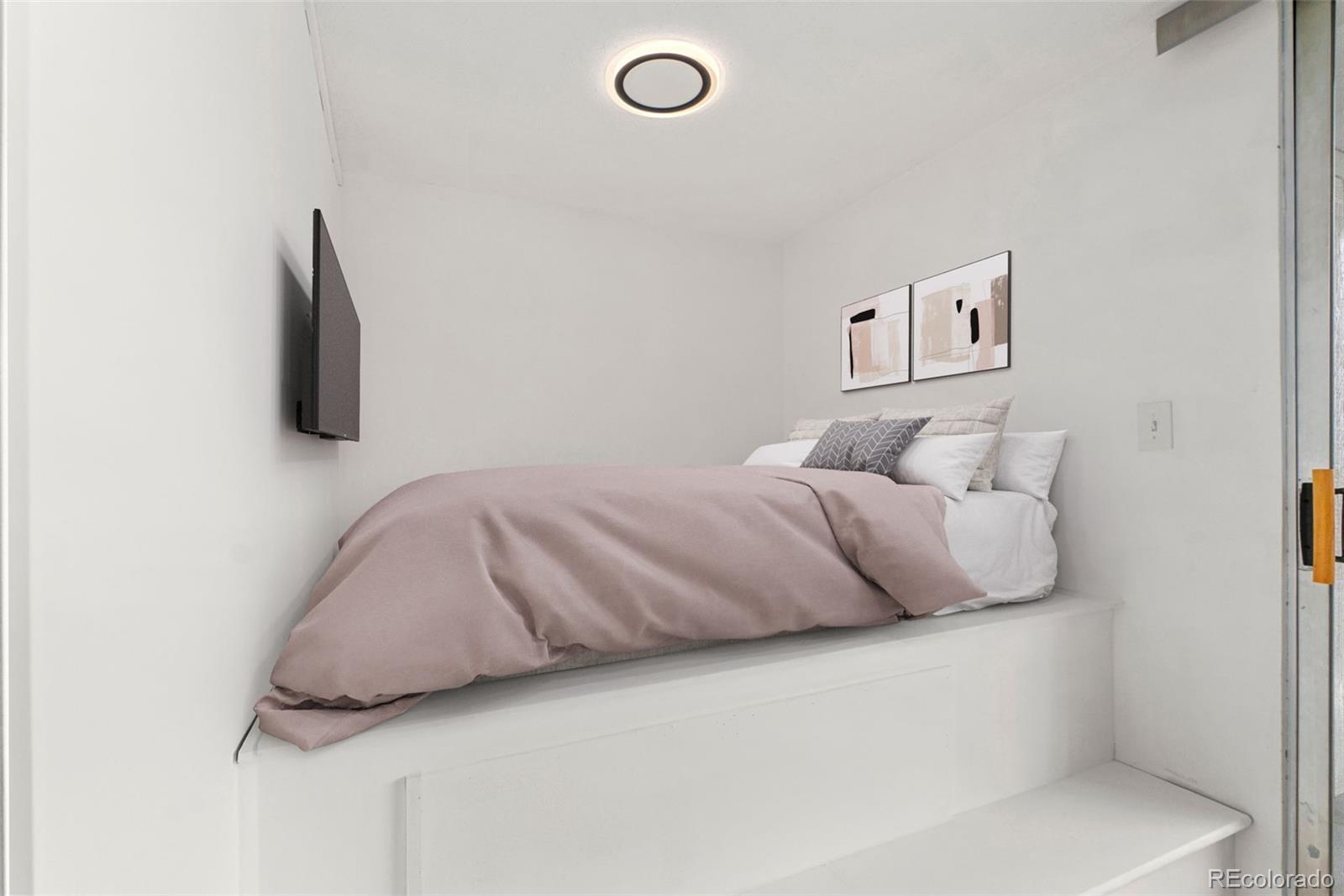 MLS Image #3 for 1155 n ash street,denver, Colorado