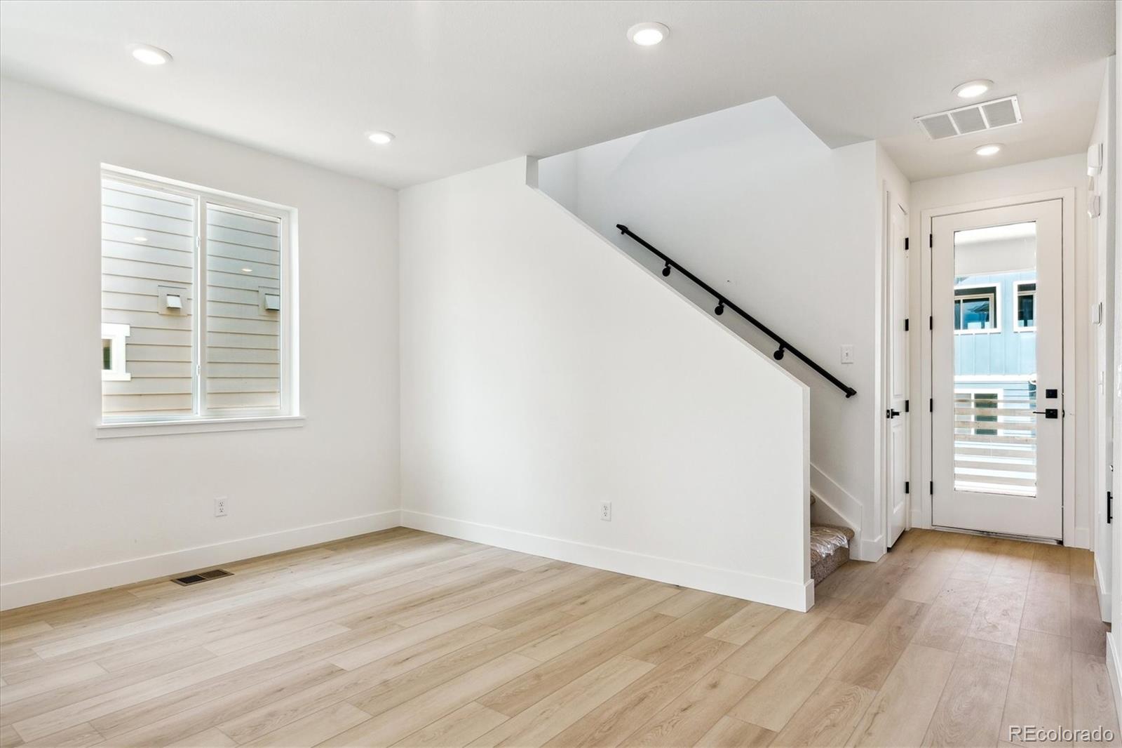 MLS Image #4 for 8376  cokedale drive,littleton, Colorado
