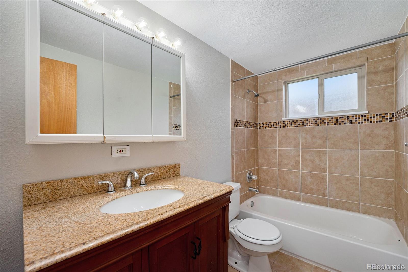 MLS Image #10 for 1144 n ogden street,denver, Colorado
