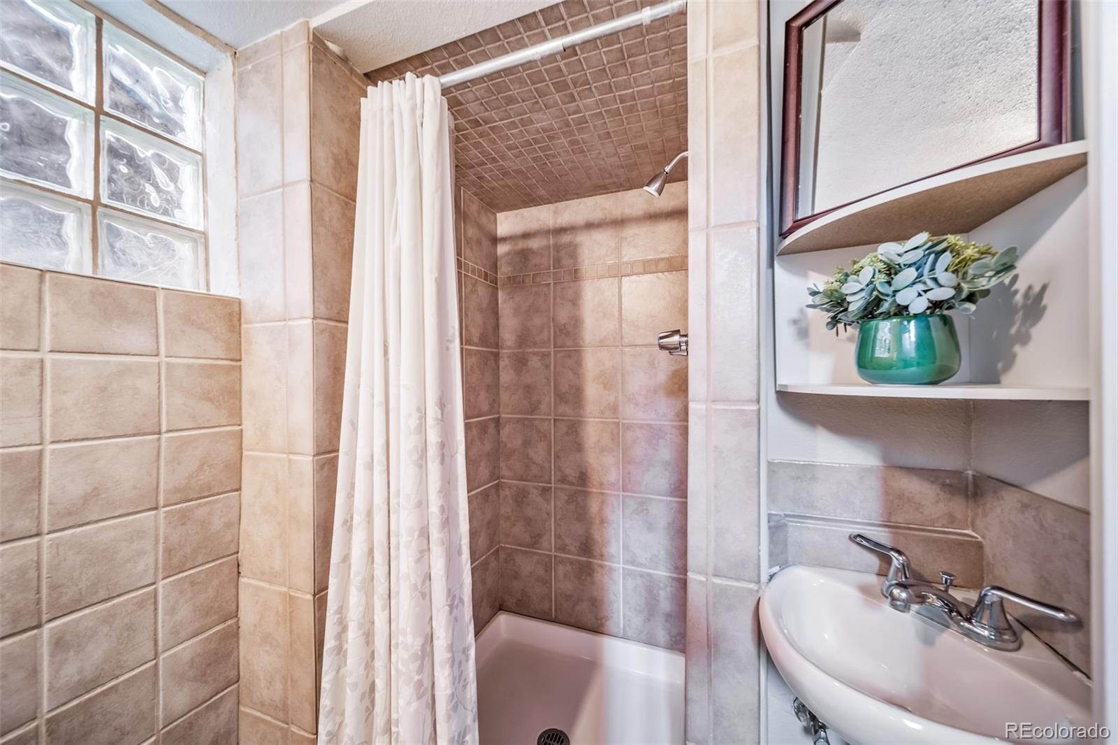MLS Image #26 for 2731 s logan street,englewood, Colorado