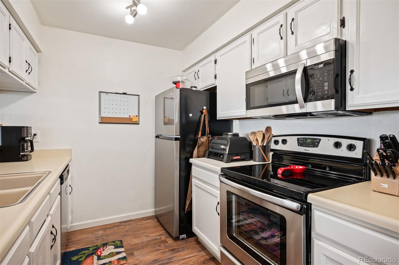 MLS Image #9 for 3600 s pierce street,denver, Colorado