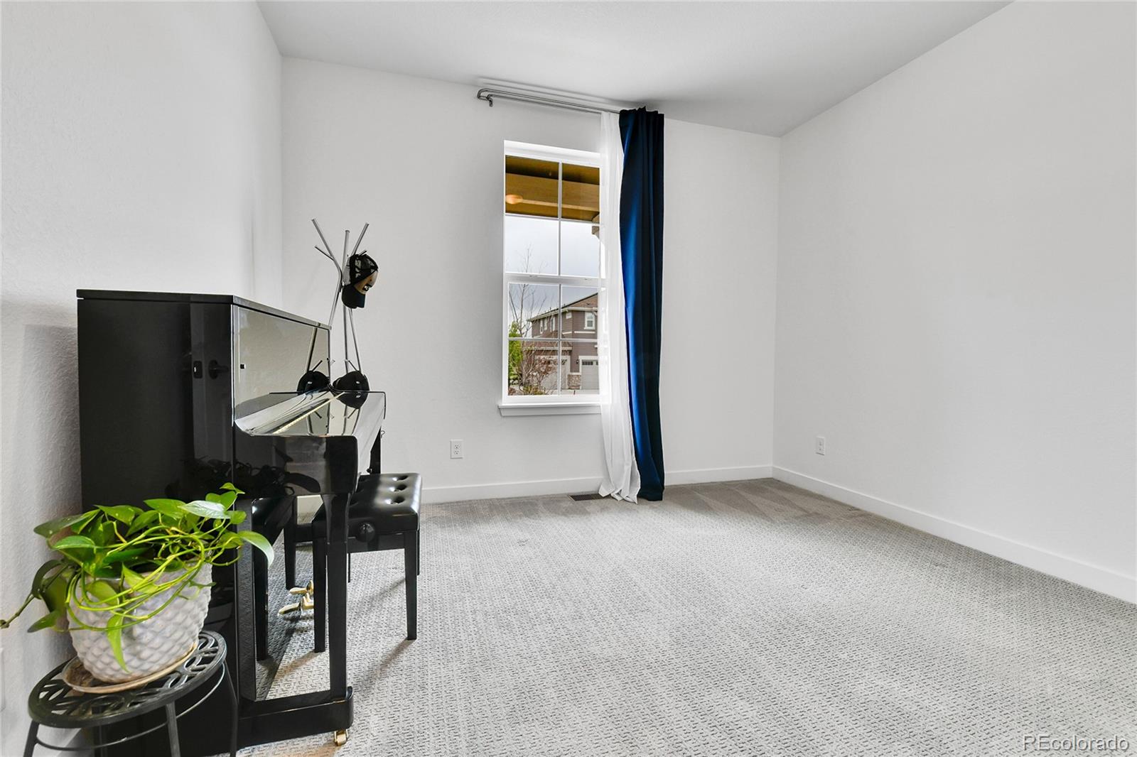 MLS Image #14 for 22472 e narrowleaf circle,aurora, Colorado