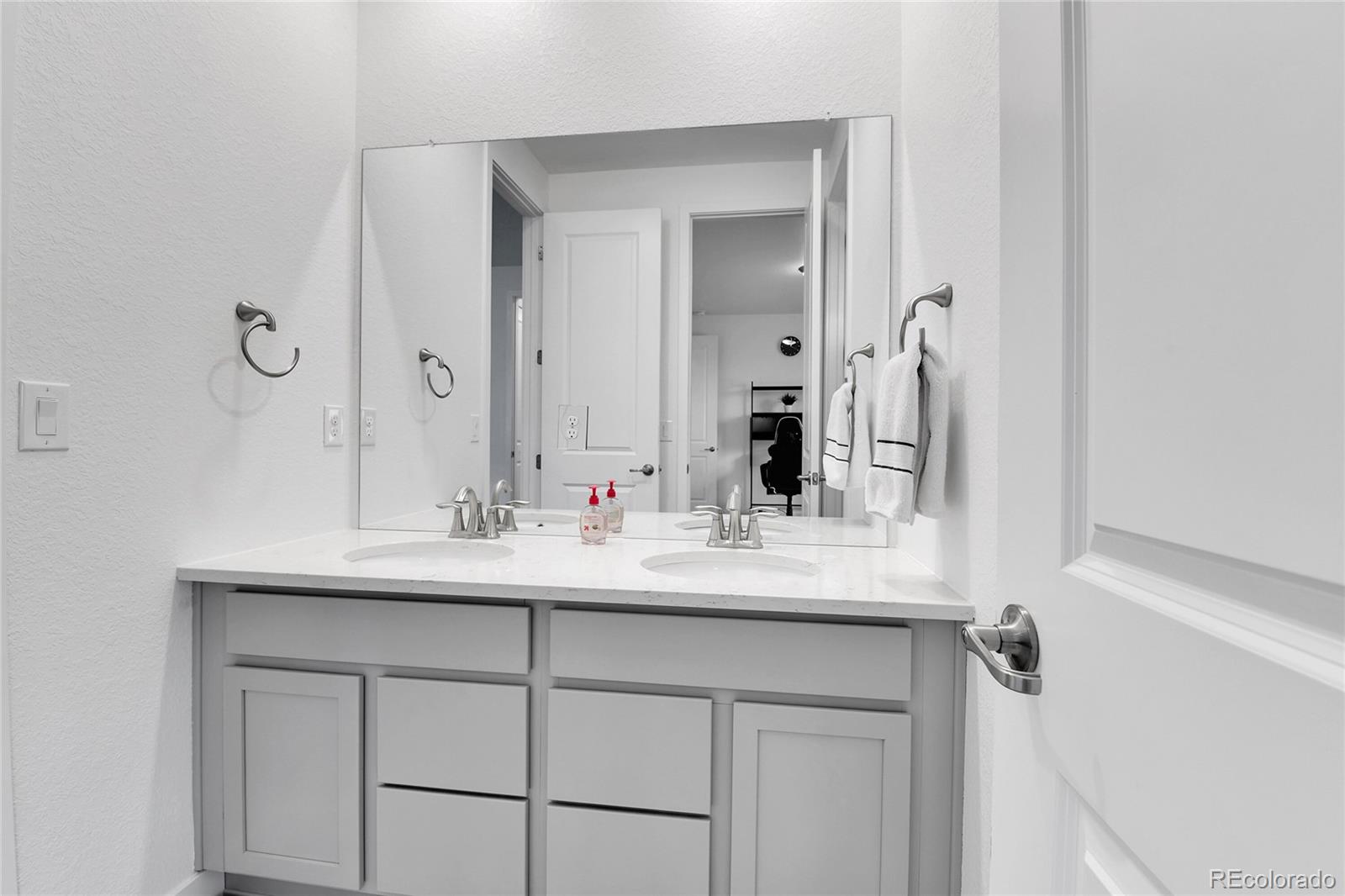 MLS Image #26 for 22472 e narrowleaf circle,aurora, Colorado
