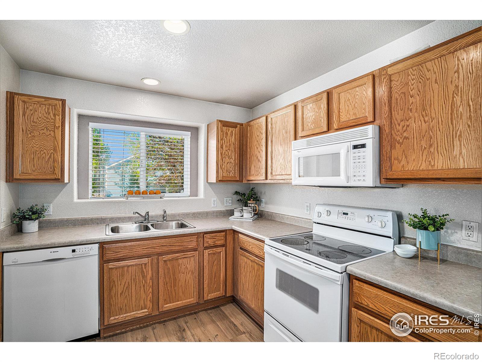 MLS Image #11 for 709  crown ridge lane,fort collins, Colorado