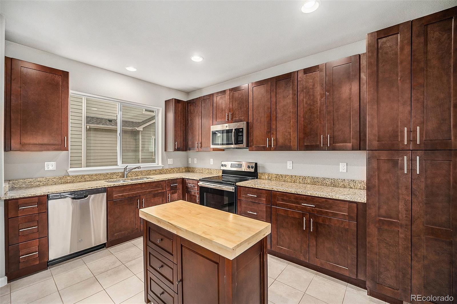 MLS Image #11 for 11250  florence street,commerce city, Colorado