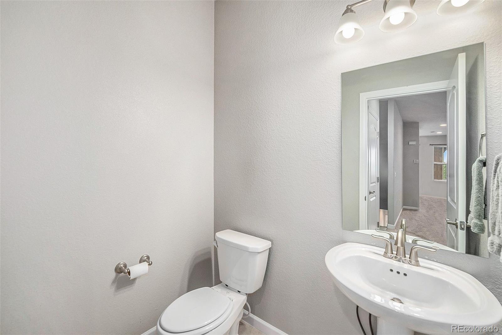MLS Image #13 for 11250  florence street,commerce city, Colorado