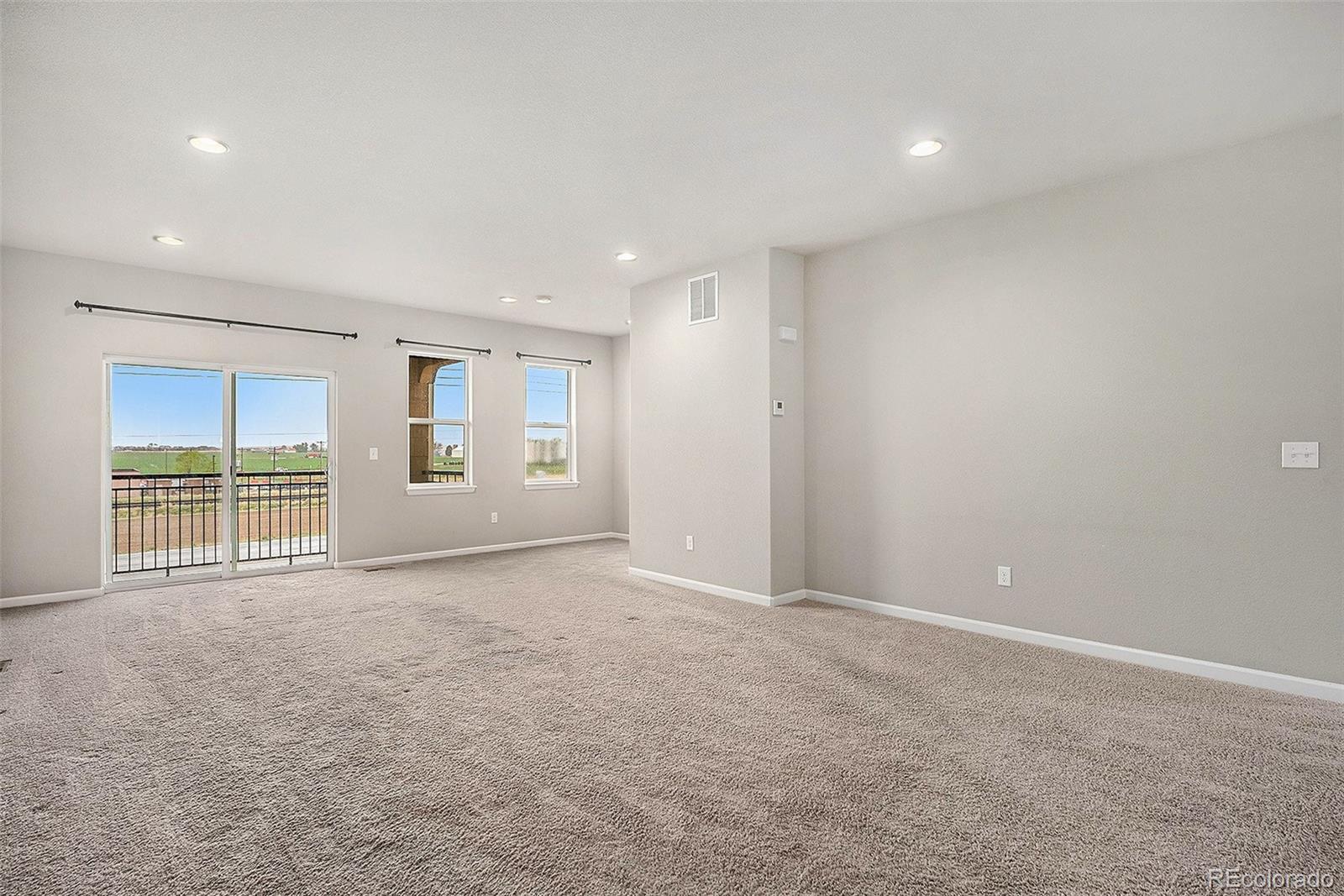 MLS Image #3 for 11250  florence street,commerce city, Colorado