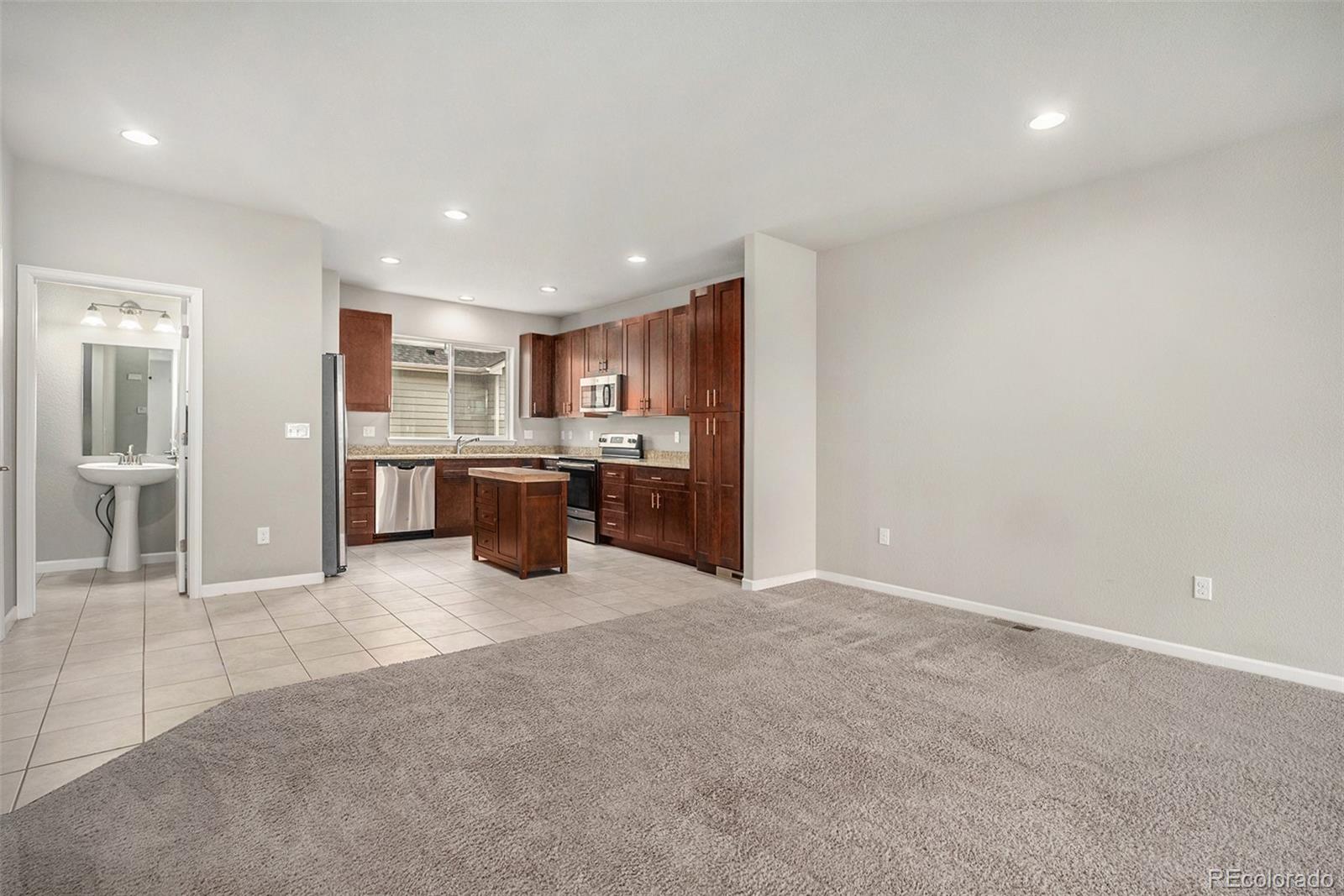 MLS Image #7 for 11250  florence street,commerce city, Colorado