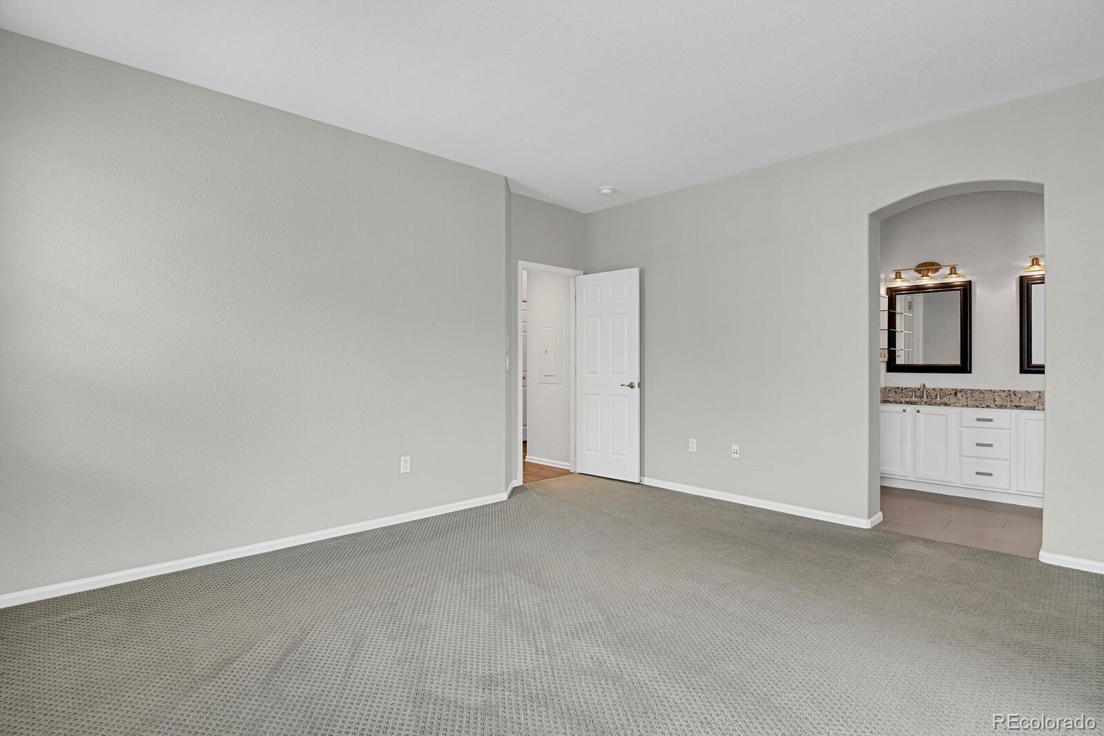 MLS Image #15 for 200  whitehaven circle,highlands ranch, Colorado