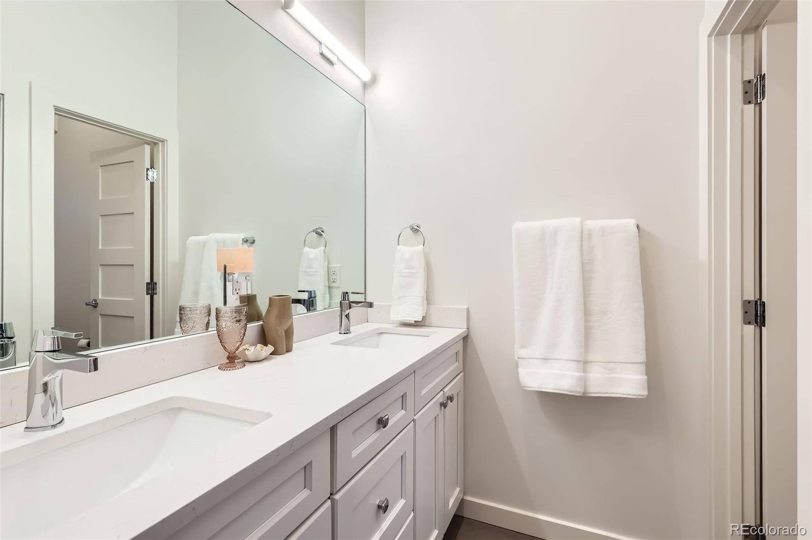 MLS Image #18 for 3880 w 13th avenue,denver, Colorado