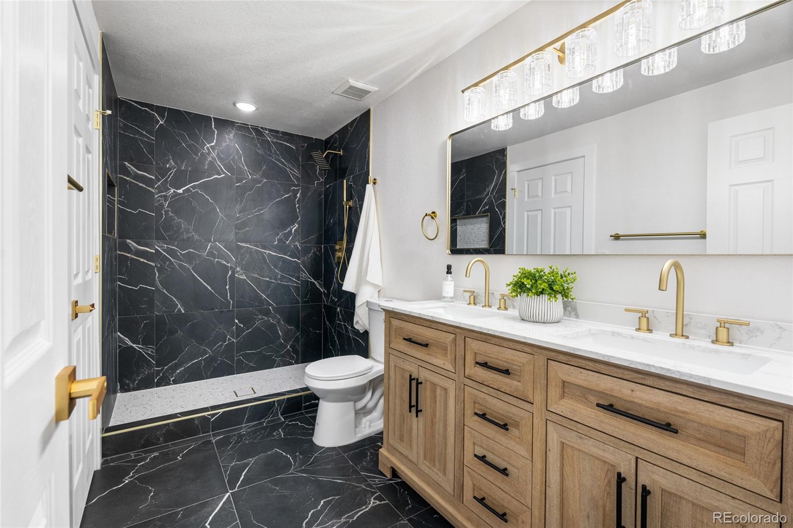 MLS Image #14 for 6369 w 69th avenue,arvada, Colorado