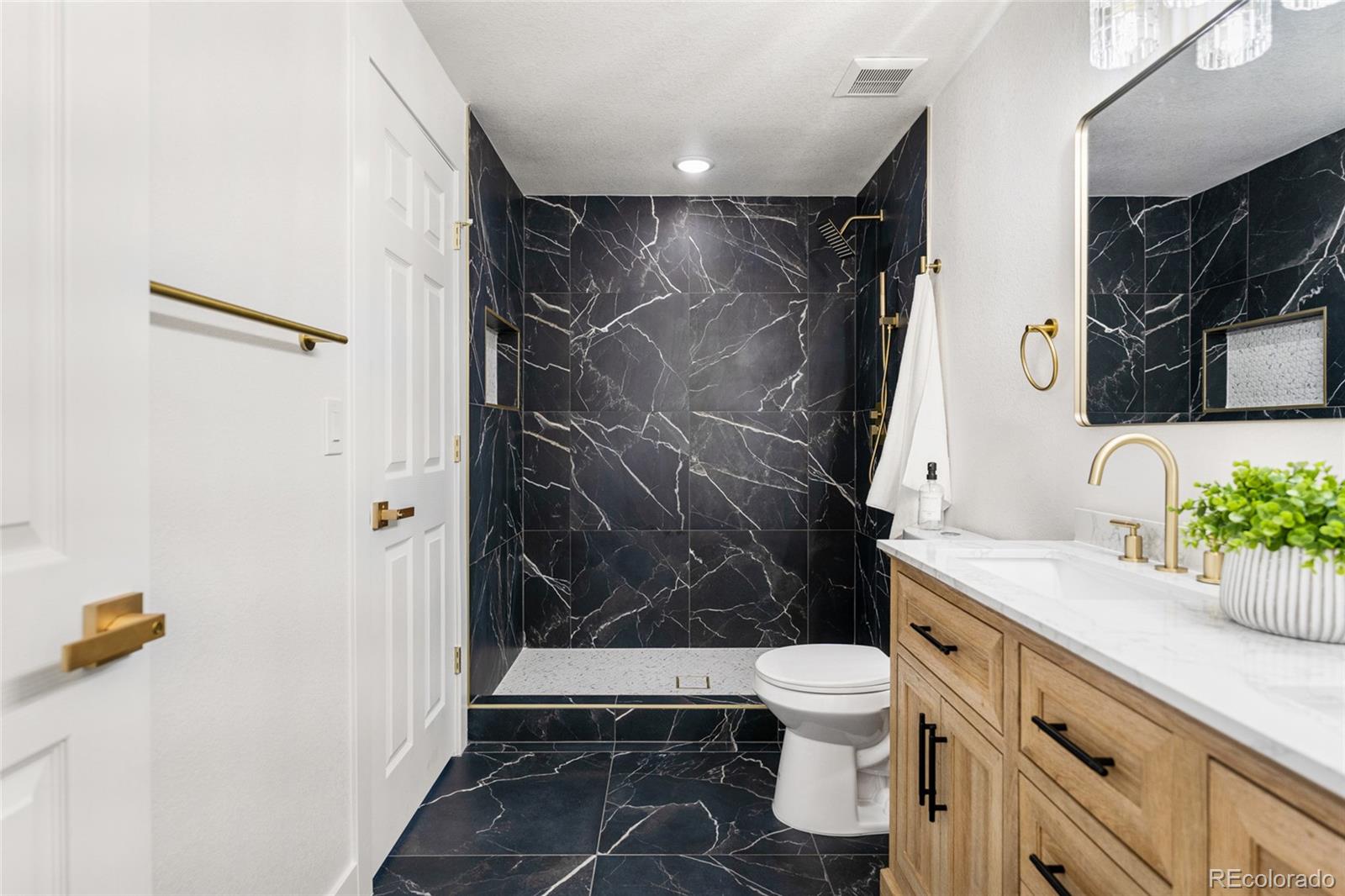 MLS Image #16 for 6369 w 69th avenue,arvada, Colorado