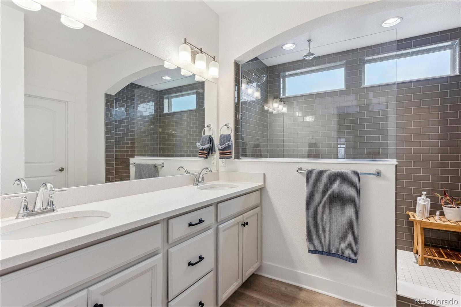 MLS Image #29 for 10360 e 57th place,denver, Colorado