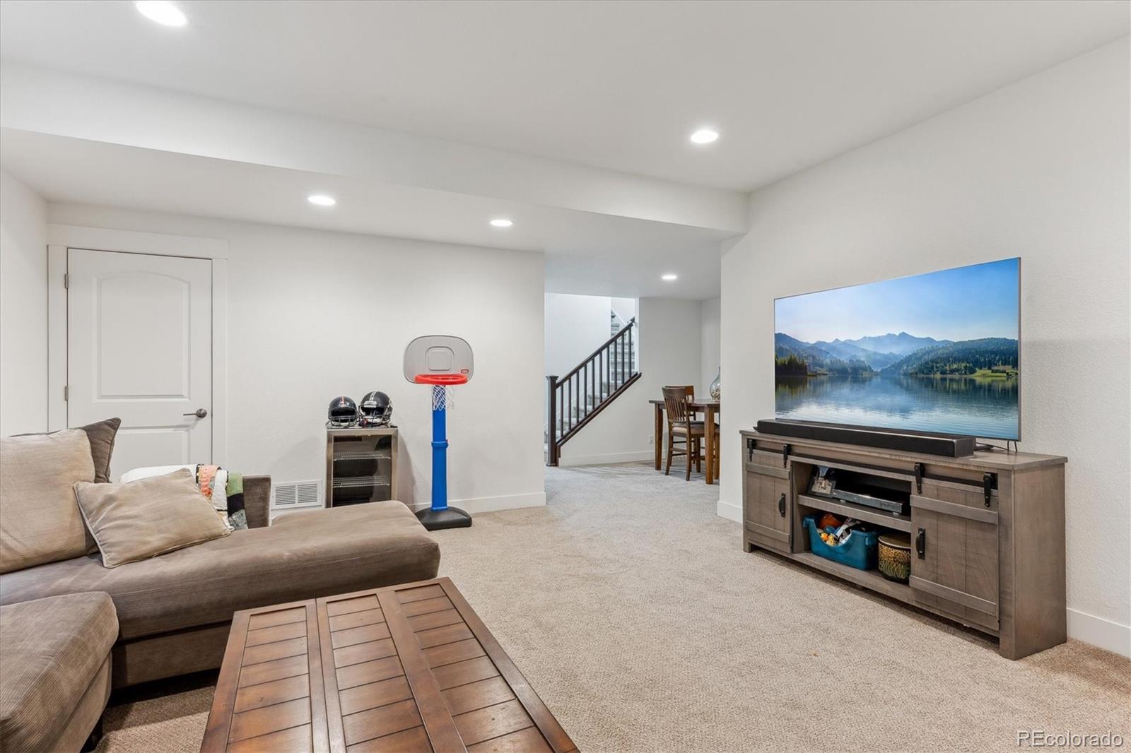 MLS Image #39 for 10360 e 57th place,denver, Colorado