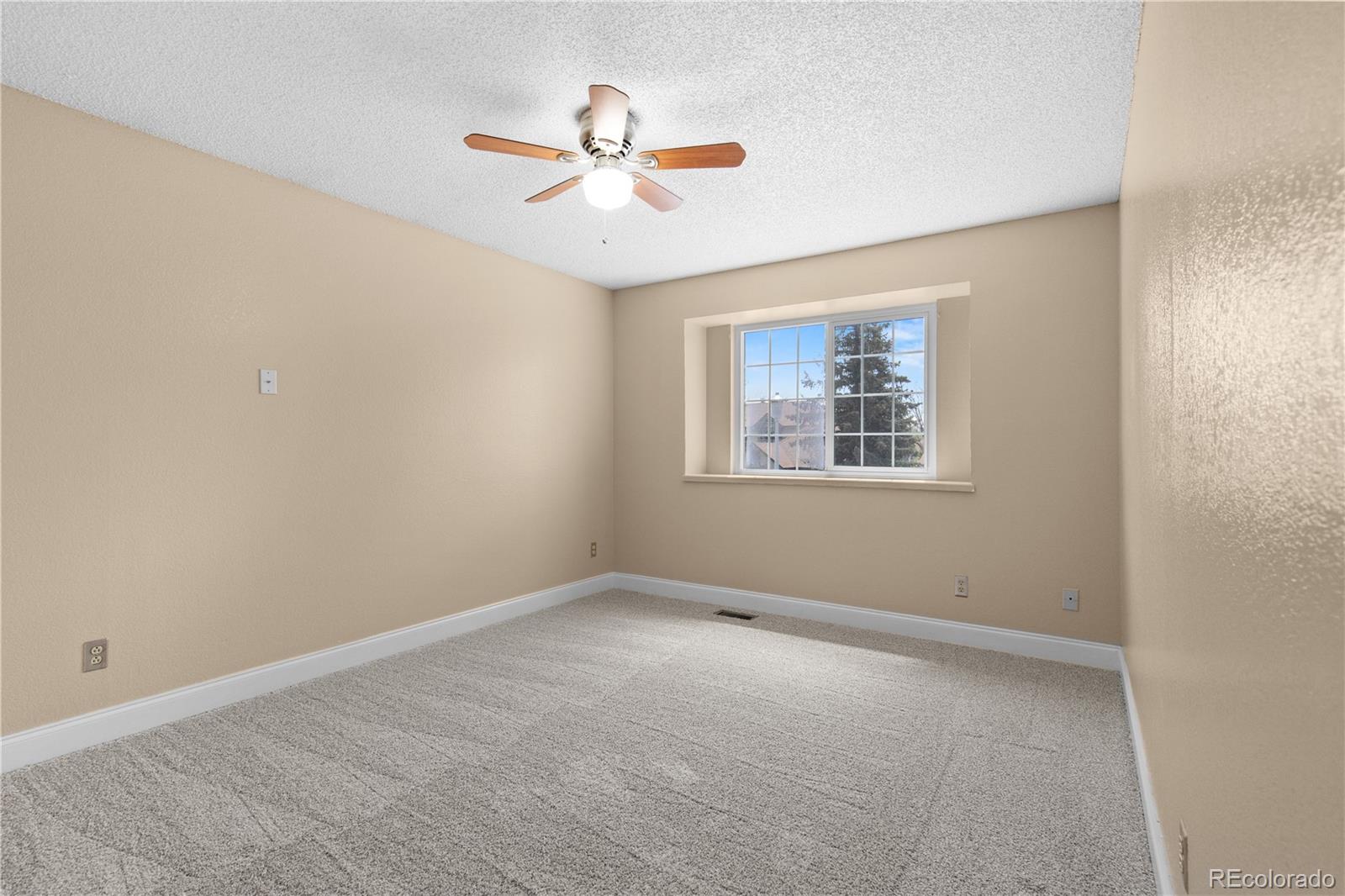 MLS Image #14 for 17519 e caspian place,aurora, Colorado