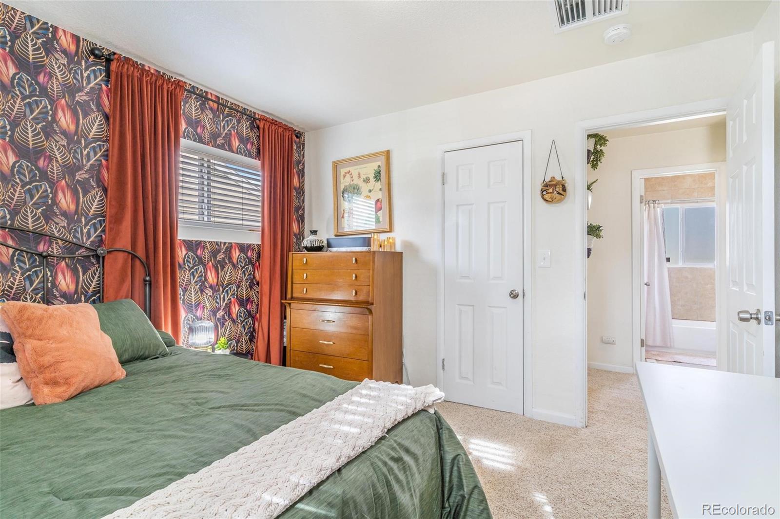 MLS Image #13 for 2756 s linley court,denver, Colorado