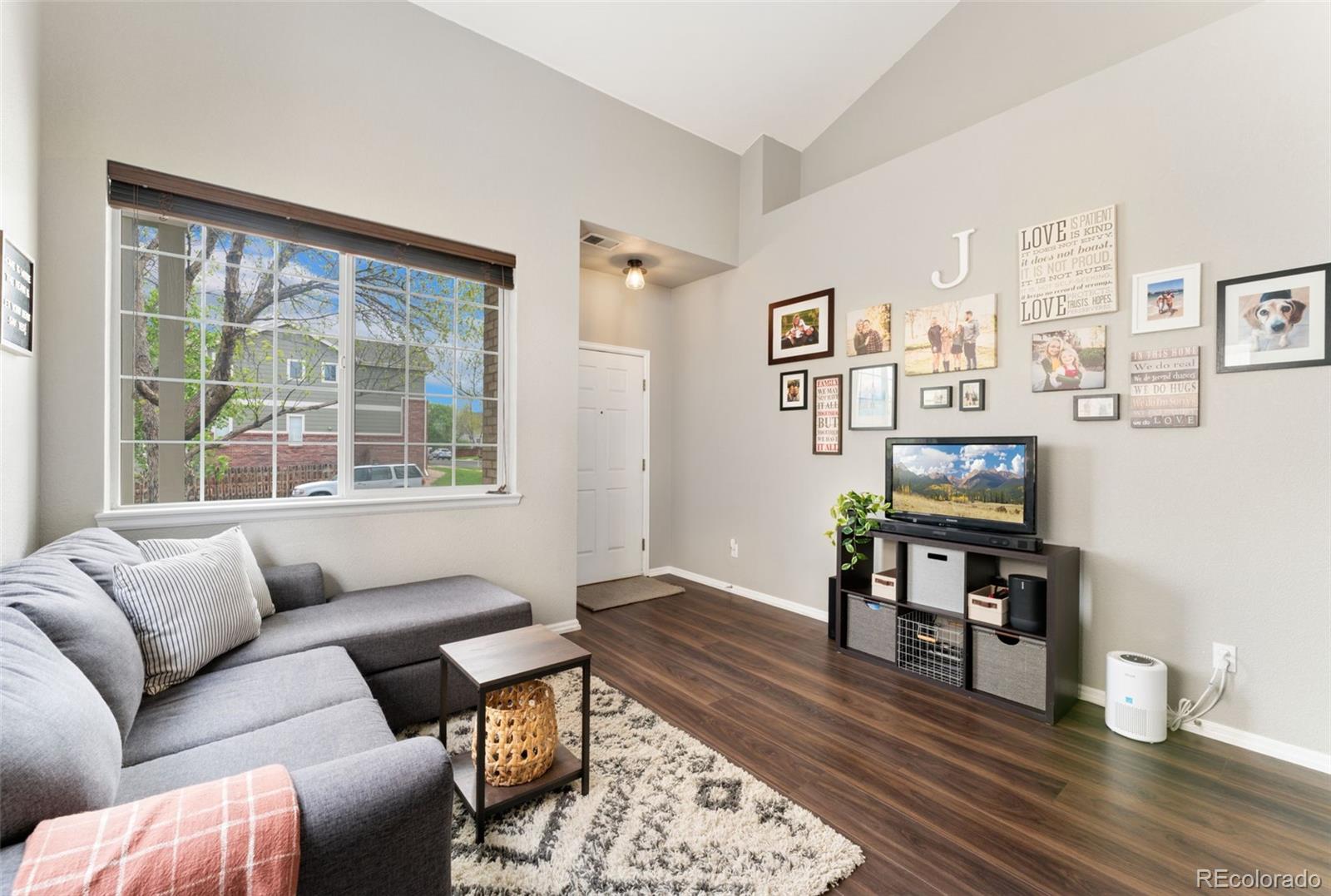 MLS Image #5 for 10475 e abilene street,commerce city, Colorado