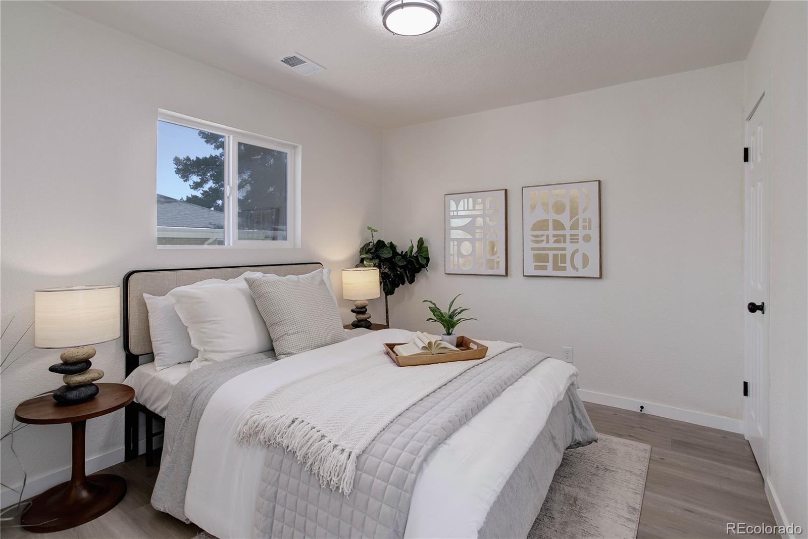 MLS Image #13 for 141 s knox court,denver, Colorado