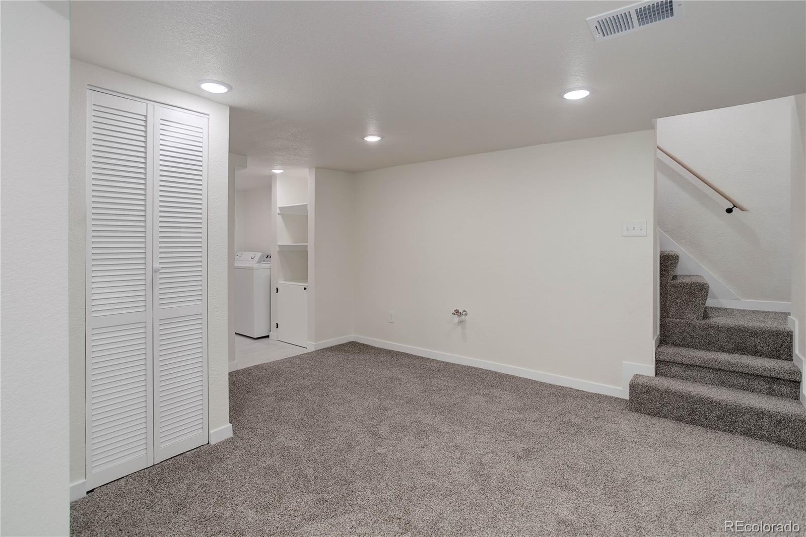 MLS Image #18 for 141 s knox court,denver, Colorado