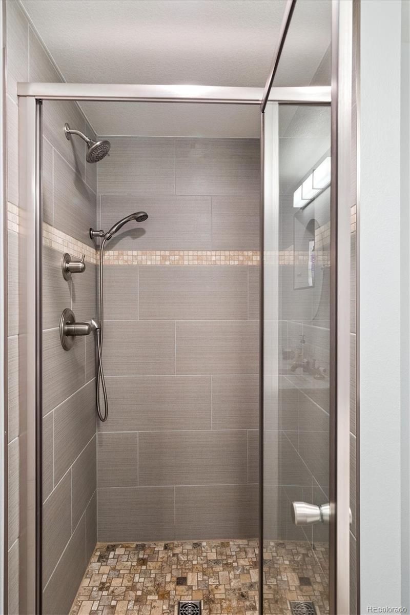 MLS Image #34 for 7351 s sheridan court,littleton, Colorado