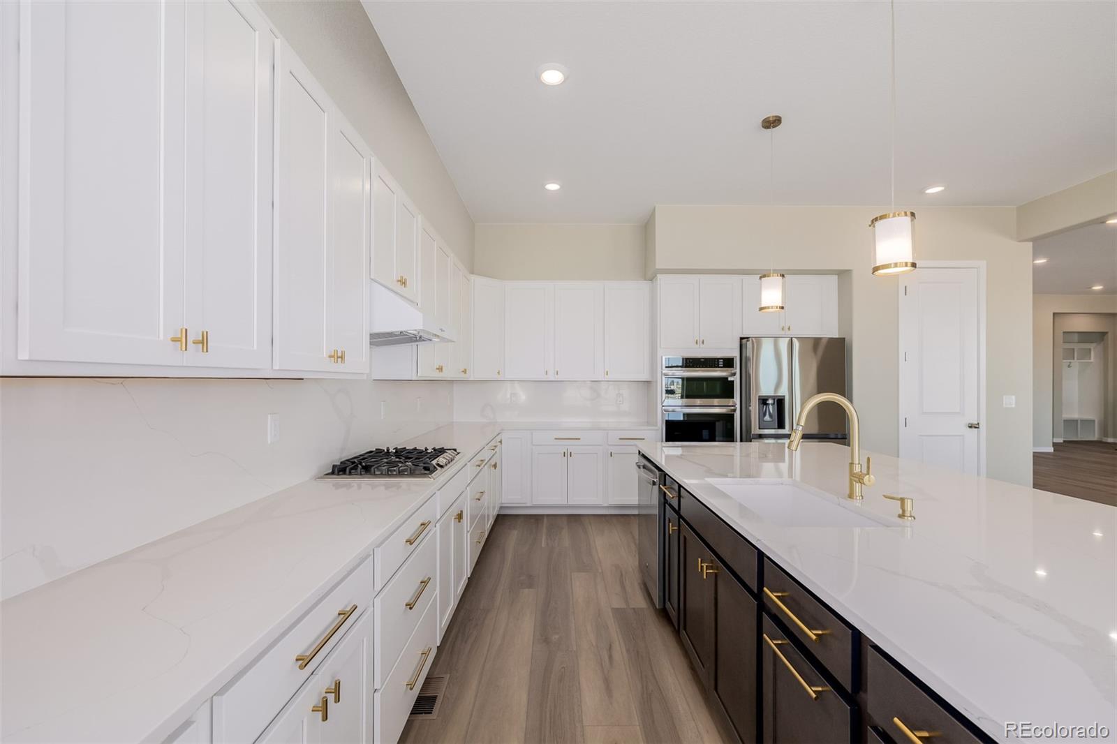 MLS Image #10 for 56159 e tomahawk avenue,strasburg, Colorado