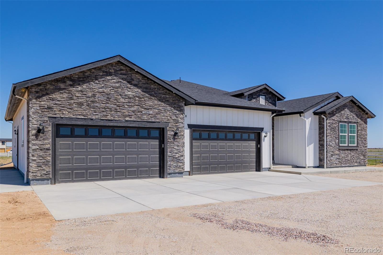 MLS Image #3 for 56159 e tomahawk avenue,strasburg, Colorado