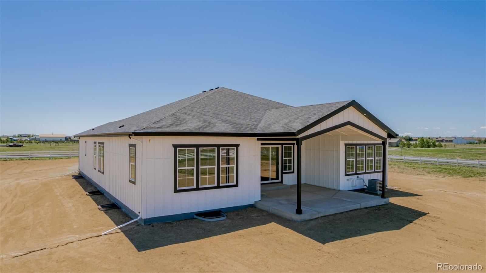 MLS Image #39 for 56159 e tomahawk avenue,strasburg, Colorado