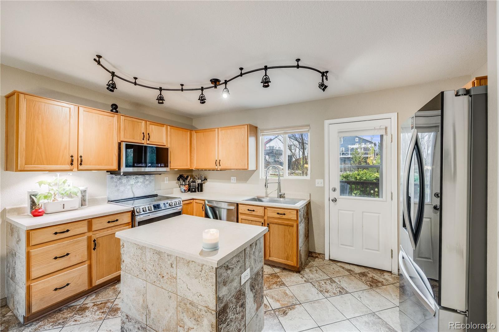 MLS Image #12 for 9674  fox den drive,littleton, Colorado