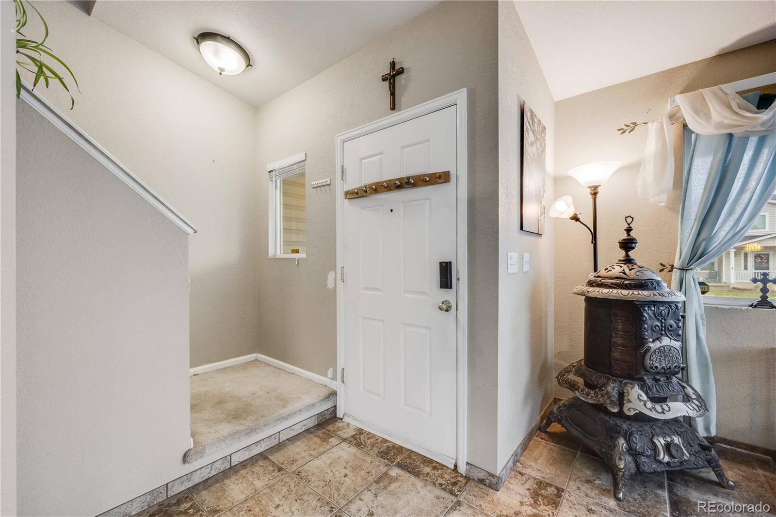 MLS Image #3 for 9674  fox den drive,littleton, Colorado