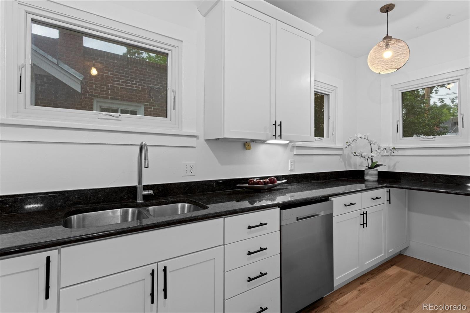 MLS Image #7 for 1245  garfield street,denver, Colorado