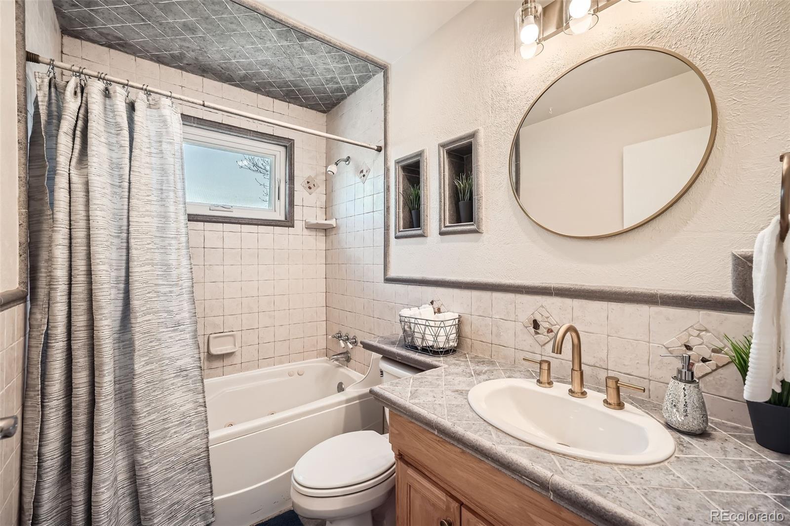 MLS Image #16 for 10457  owens circle,broomfield, Colorado