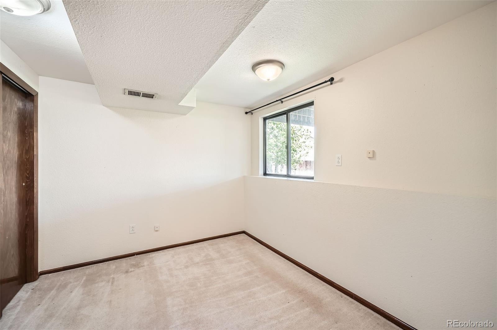 MLS Image #18 for 10457  owens circle,broomfield, Colorado